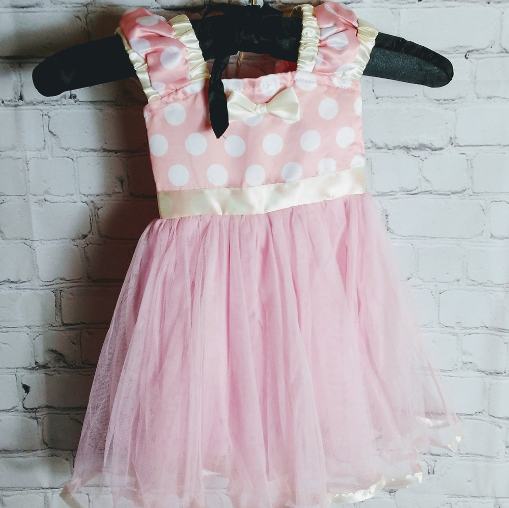 Girls dress really pretty Minnie dress